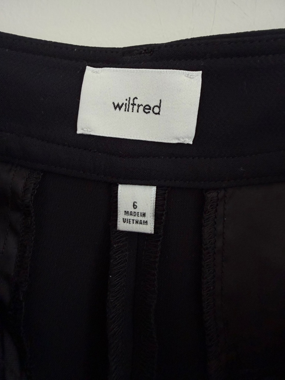 Aritzia Wilfred Black Cargo Pants Size 6 High Rise Utility Jogger Modern Chic - Picture 7 of 10